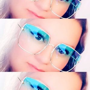 Meet your Posher, Graciela